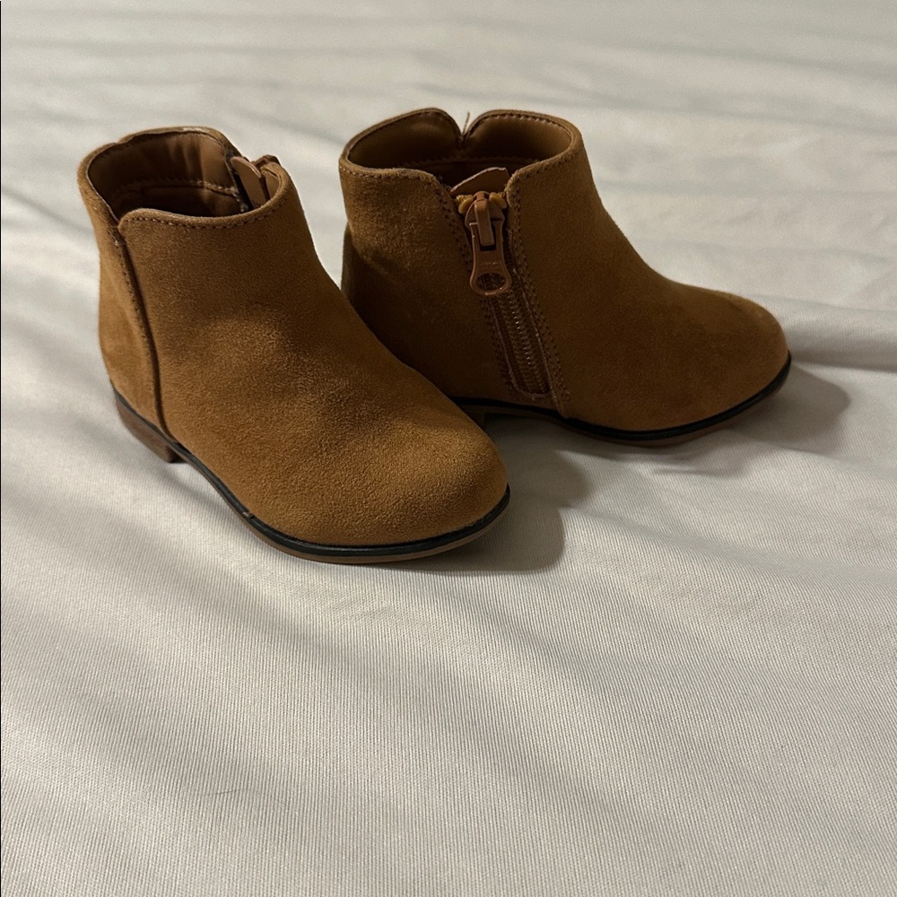 Cat & Jack Tan Kids Boots